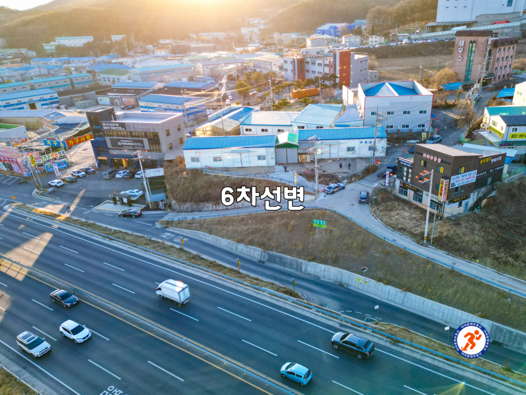 [화성공장임대, 봉담공장임대] 봉담읍 왕림리 140평 공장 임대 매물 앞 6차선 도로 사진